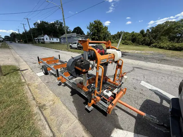 Lumber Max HD38 portable Sawmill