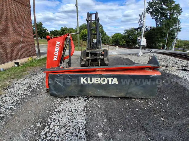 Kubota DM2028 3-Point Hitch Disc Mower