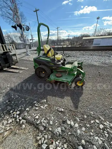 John Deere 960M Zero Turn