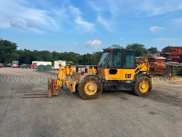 Cat TH103 Telehandler forklift