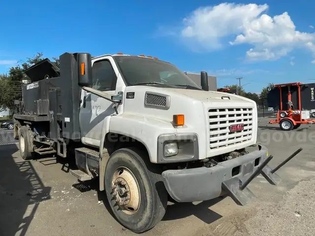 2007 GMC C6C042 Patch Truck