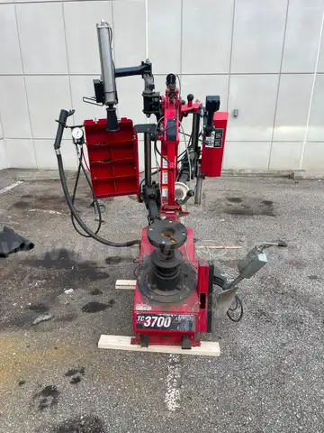 Hunter Tire Changer