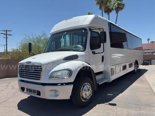 2018 Freightliner M2 106 Medium Duty Shuttle Bus