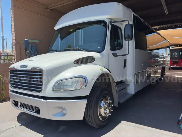 2015 Freightliner M2 106 Medium Duty Shuttle Bus