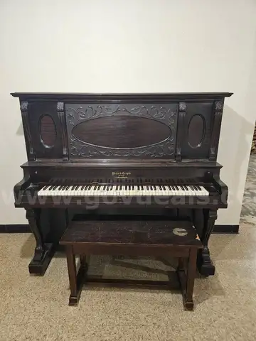 Price &#x26; Teeple Cabinet Grand Piano