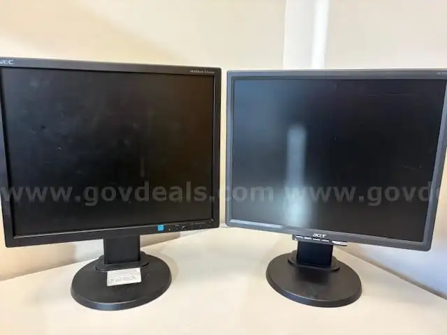 (Group of 2) 19" monitors