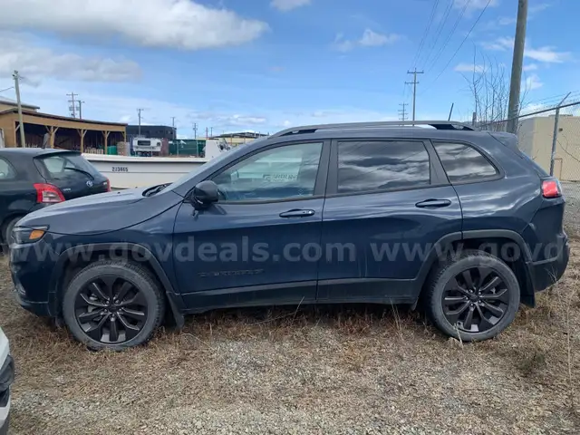 2021 Jeep Cherokee AWD SPORT UTILITY 4-DR, 3.2L V6 DOHC 24V
