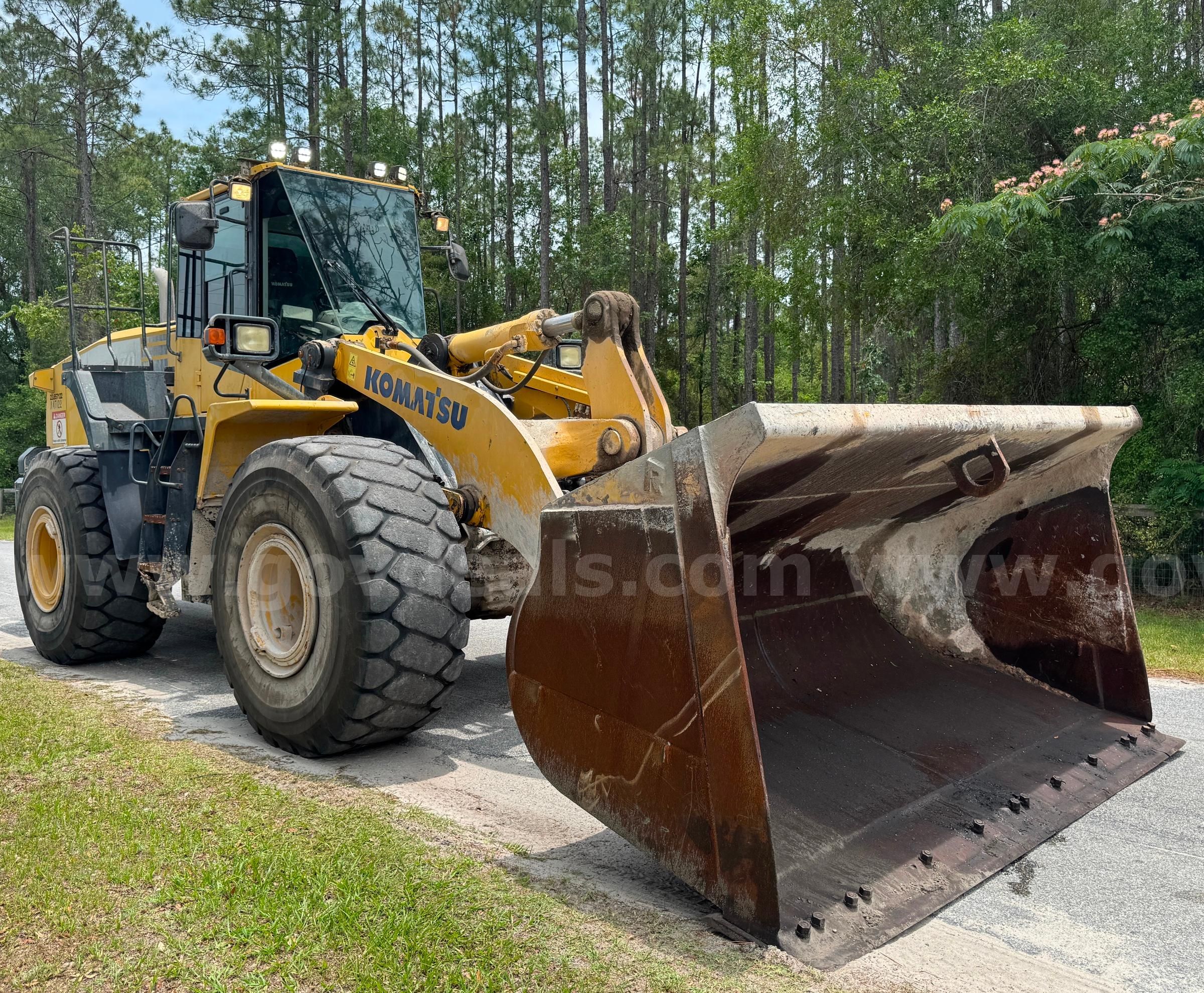 Photo of a 2015 Komatsu WA470-7