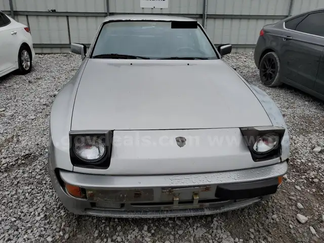 1983 PORSCHE 944