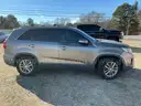 2014 Kia Sorento LX 2.4L clean title/runs and drives