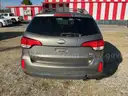 2014 Kia Sorento LX 2.4L clean title/runs and drives