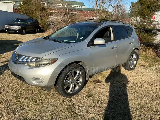 2009 Nissan Murano LE 3.5L AWD clean title/clean carfax-runs and drives