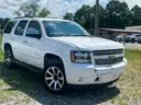 2008 Chevrolet Tahoe 4X4-automatic/TV/DVD-runs/drives - clean title/need battery