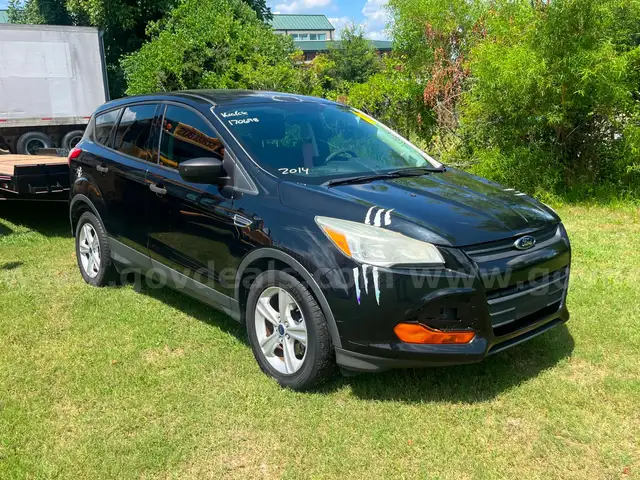 2014 FORD ESCAPE-automatic-runs/drives (READ BELOW)170K MILES-CLEAN TITLE