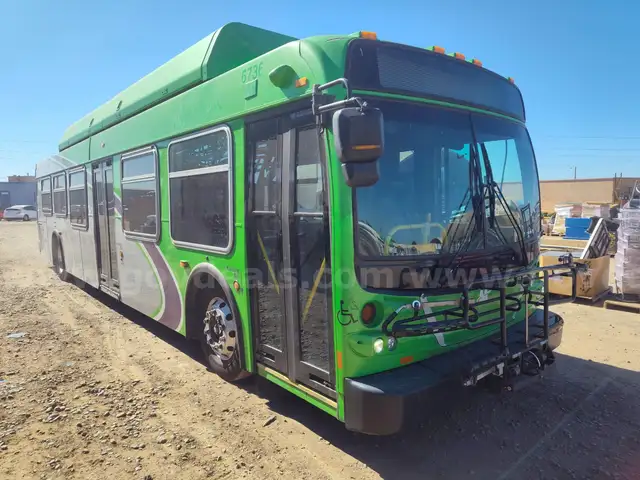 2013 New Flyer Transit Bus