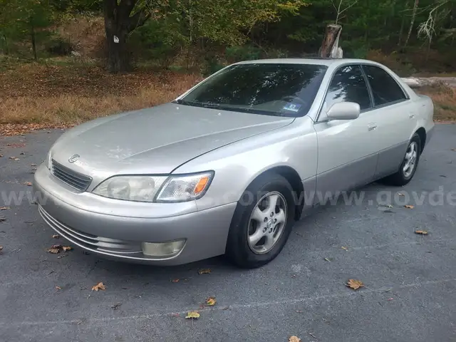 CLEAN - 1997 Lexus ES 300 Auto 4DR, 3.0L V6 w 171K Miles - Current NJ Inspection till 3/2026!!