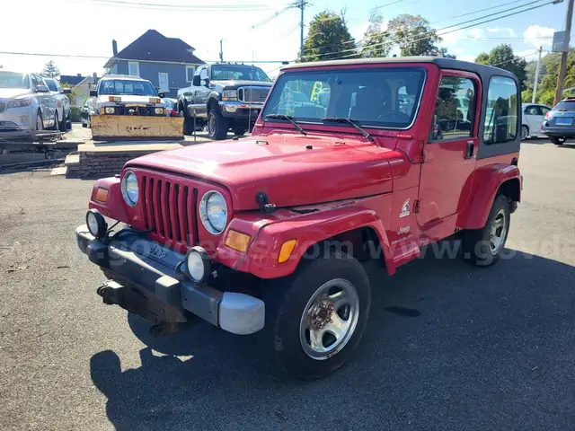 2003 Jeep Wrangler X 4x4 2D, Manual 4.0L L6 w only 104K miles! Hard top
