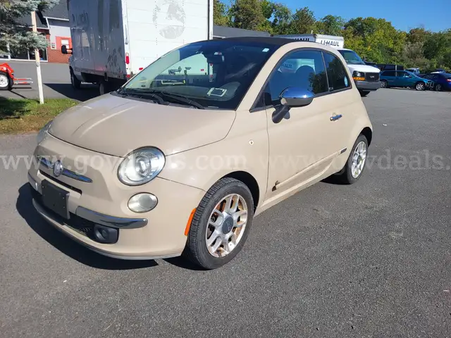 2012 Fiat 500c Lounge CONVERTIBLE 2D, 1.4L L4 Auto w only 92k Miles