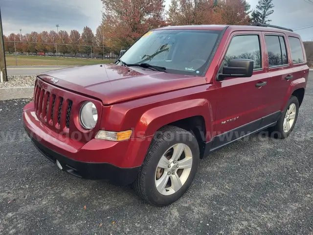 2016 Jeep Patriot SPORT 4WD 4DR, Manual 2.4L L4 w 104K miles