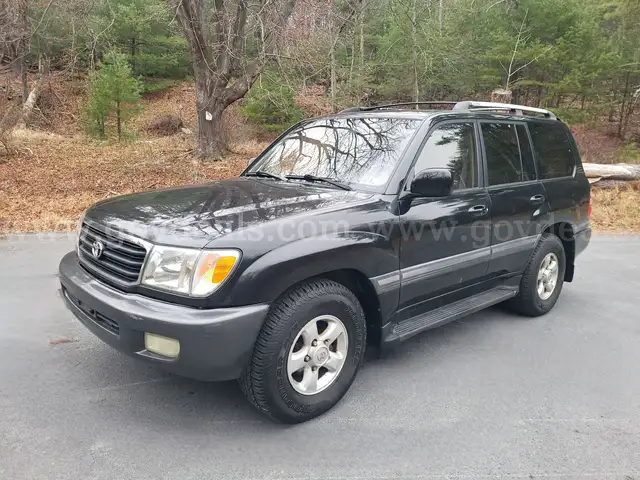 CLEAN 1998 Toyota Land Cruiser 4WD Auto 4.7L V8 w 259K miles – Current PA Inspection till 4/26!!
