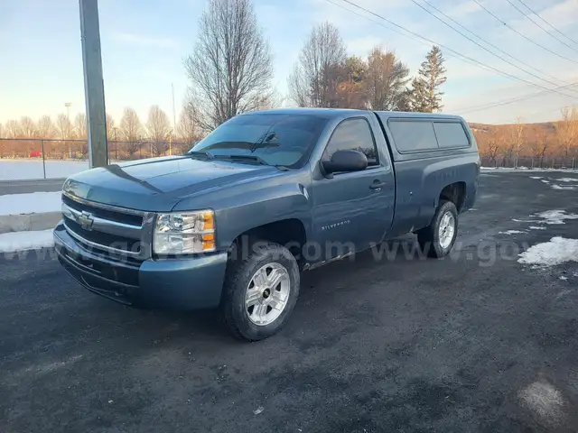 2011 Chevrolet Silverado 1500 4WD Auto PICKUP 2DR 5.3L V8 w 175K miles