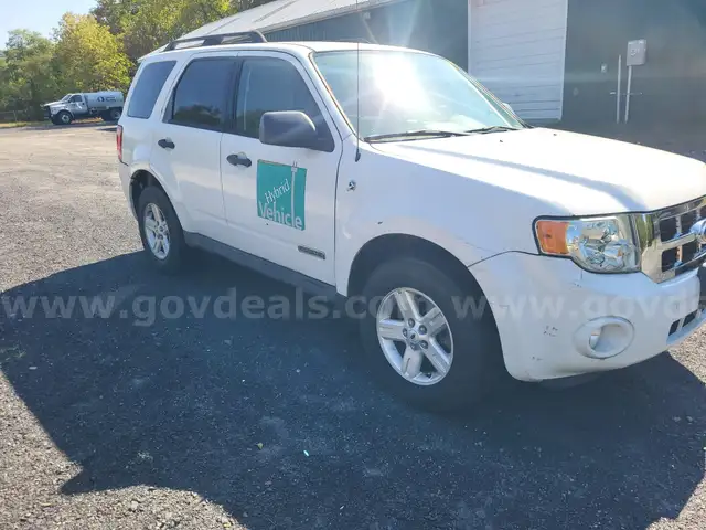 2008 Ford Escape Hybrid 4WD DR Auto 2.3L – w ONLY 59k Miles !!!