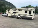 2021 Solitude Grand Design 378MBS 5th Wheel RVCamper - SUPER CLEAN