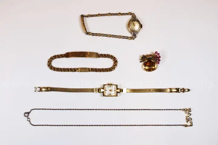 Gold & Costume Jewelry Lot