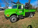2001 INTERNATIONAL SERVICE TRUCK