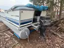 20 FOOT PLAYBOUY PONTOON BOAT ALL NEW INTERIOR