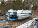 20 FOOT PLAYBOUY PONTOON BOAT ALL NEW INTERIOR