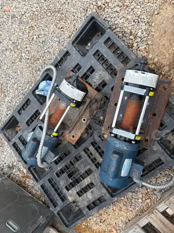 TWO SUPER WINCH UNITS. UNKNOWN CONDITION. WERE WORKING WHEN REMOVED