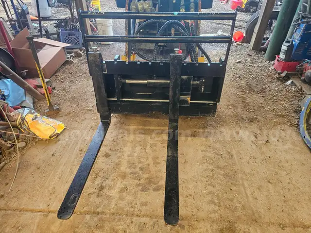 new mini skidsteer hydraulic side shift pallet forks
