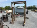 PNEUMATIC LIFT