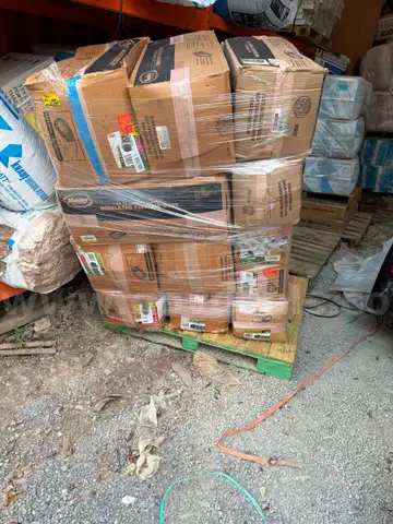 pallet of NEW HVAC FLEX DUCT VARIOUS SIZES