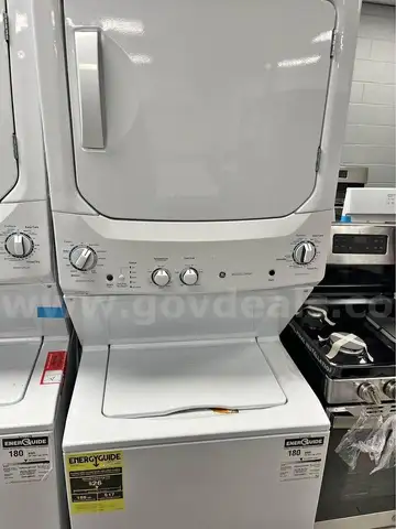NEW STACKED GE GAS WASHER AND DRYER UNIT