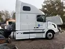 2006 VOLVO NL WITH CUMMINS ENGINE