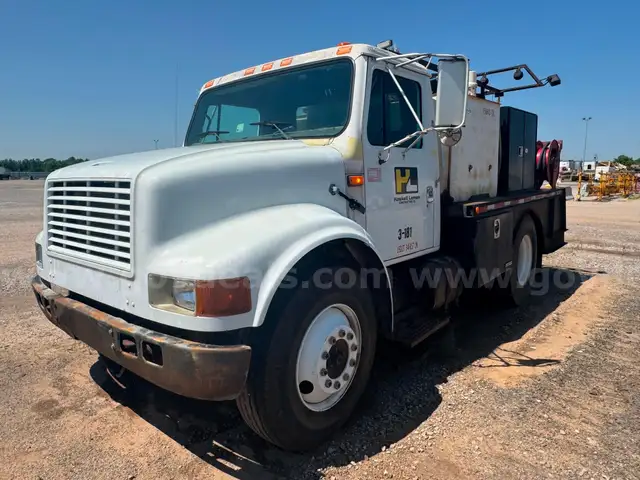 1993 International 4700 Fuel /Lube Truck