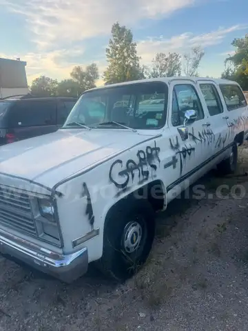 1983 Chevrolet C/K 10 Suburban