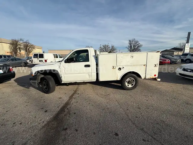 2001 Chevrolet Silverado 2500HD Reg. Cab 2WD