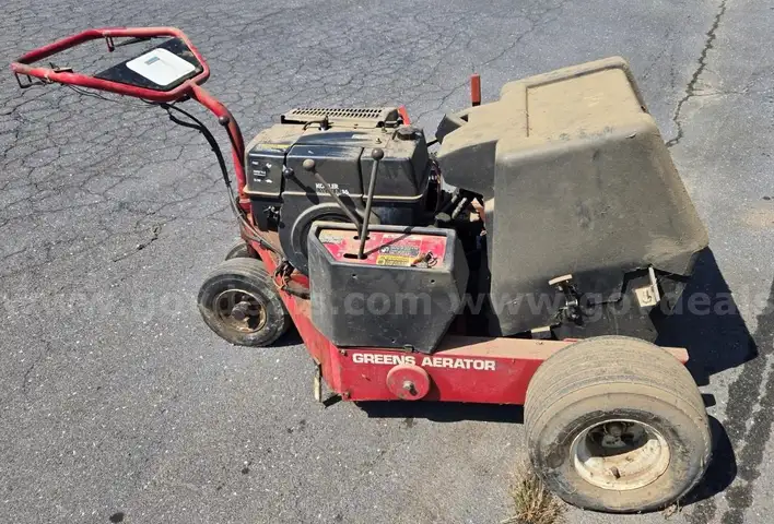 Toro Greens Aerator