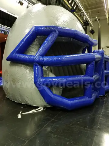 Inflatable Football Helmet/Tunnel