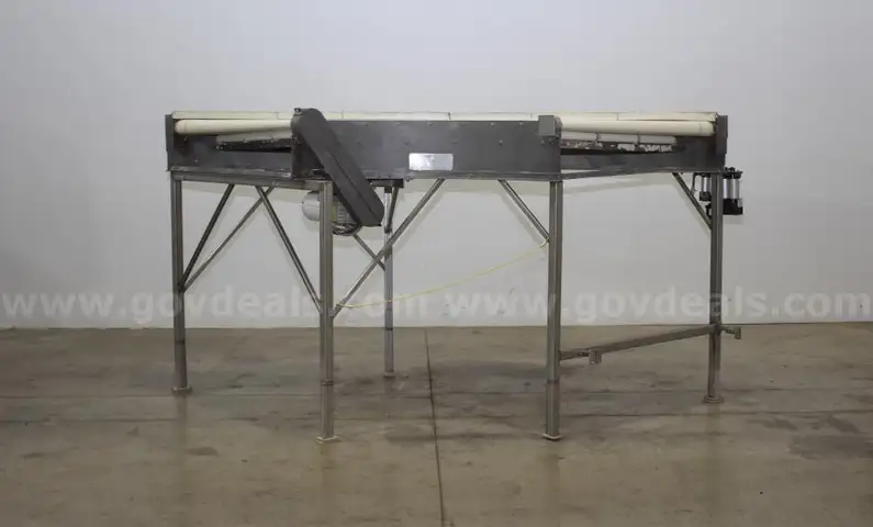 Used-PORTECH Conveyor 90 Degree, Rubber Belt Includes Spare