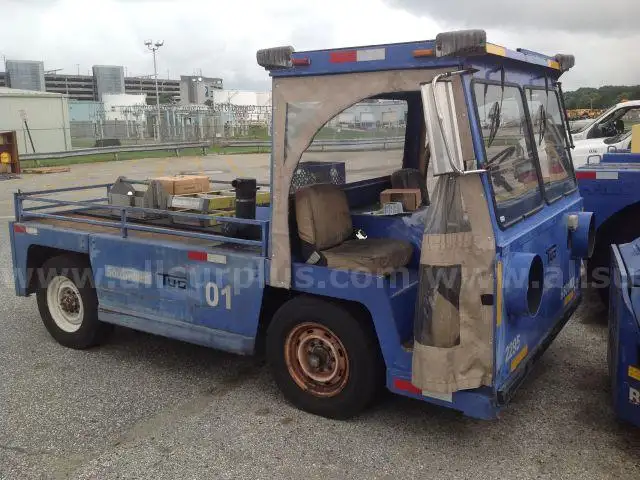 1997 Tug MH13 Hi-Speed Tow Tractor