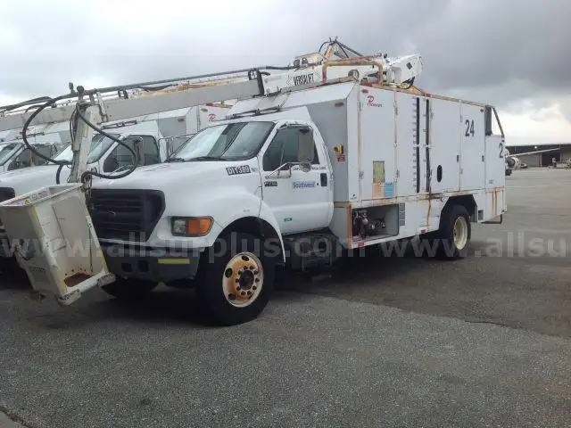 2000 Premier MT35P18 Deicer Truck