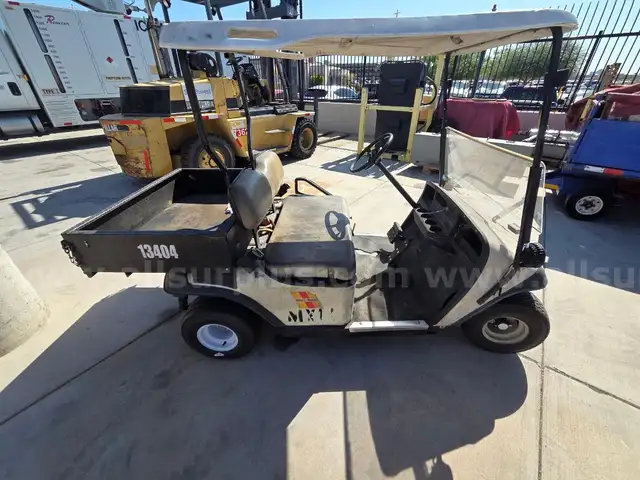 1995 EZ GO Medalist Golf cart