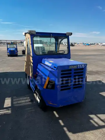 1994 Jetline M30 Baggage Tractor