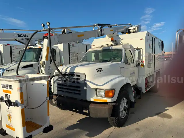 1998 Premier MT35P12 Deicer Truck