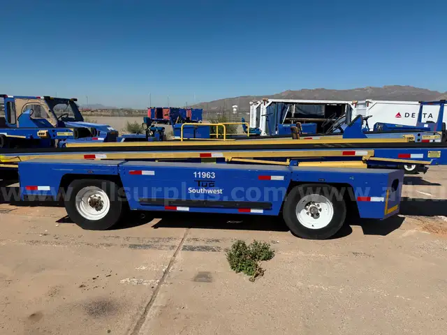 2002 Tug 660 Belt Loader