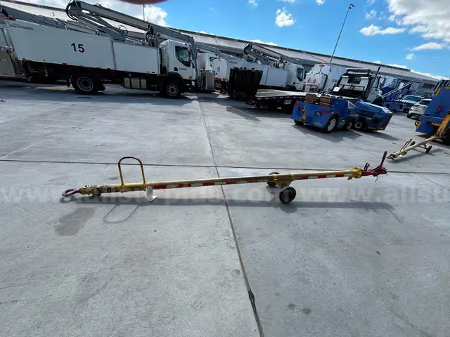 2011 Hall Industries TB-9267 Tow Bar